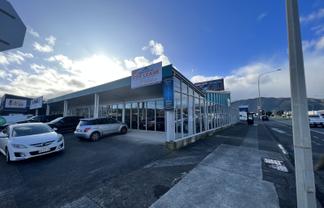 Carparking, Yard, Workshop, Office & Showroom!