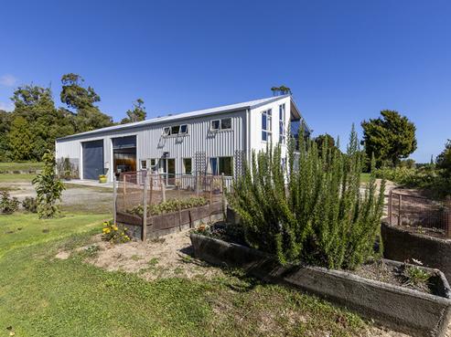 49A Kongahu Swamp Road, Karamea