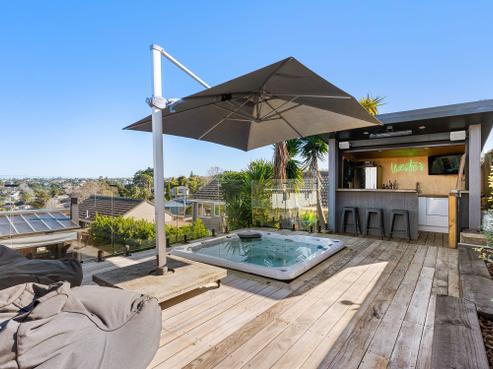48 Carlisle Road, Browns Bay