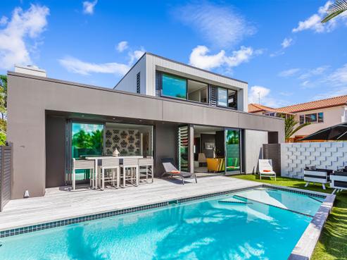 3 Mansion Court, West Harbour