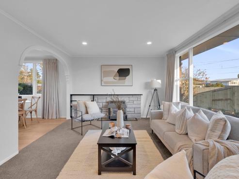 53 Garden Heights Avenue, Glenview