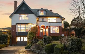 14 Sheen Street, Roslyn