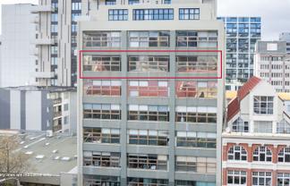Office floor in versatile building...must be sold!
