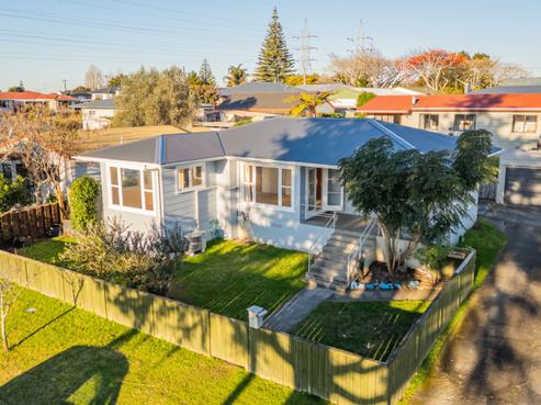 6 Lisbon Street, Greerton