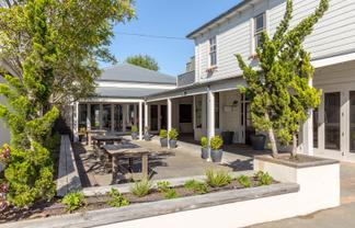 Prime Commercial Premises for lease