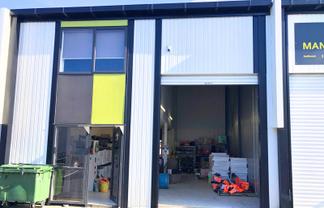 MODERN INDUSTRIAL UNIT - PRIME LOCATION
