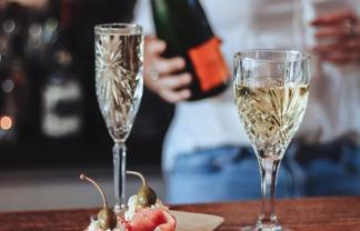 Bar and Restaurant in an Elite Area