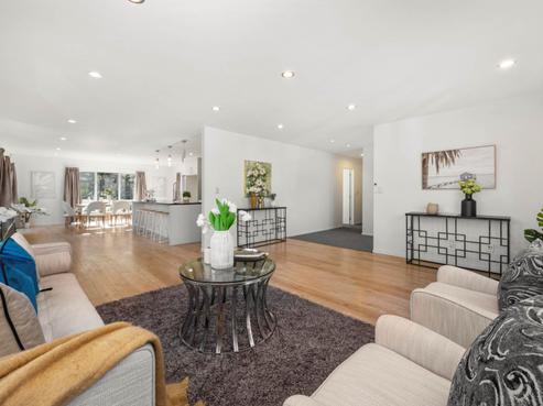 98 Tiriwa Drive, Massey