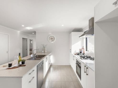 62 Benjamin Avenue, Rototuna North