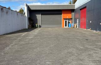 Eastside Extravaganza For Lease!