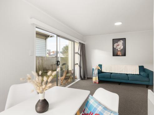 1/154 Onepu Road, Lyall Bay