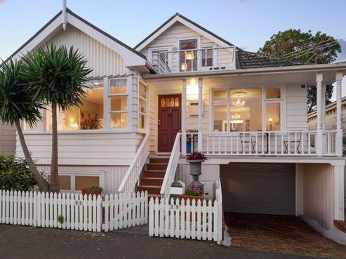 29 Queens Parade, Devonport