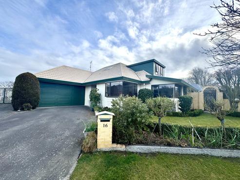 16 Falcon Drive, Allenton