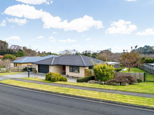 9 Grace Avenue, Leamington
