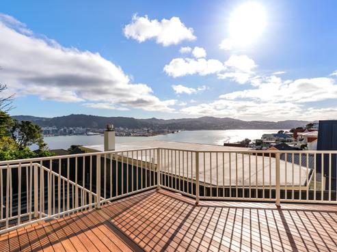 78 The Crescent, Roseneath