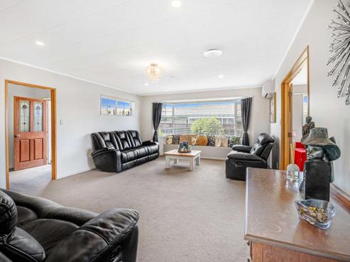 15 Downes Avenue, Springvale