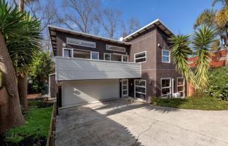 12 Blakewell Place, Beachlands