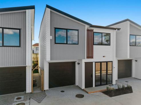 13C Blanche Way, Half Moon Bay