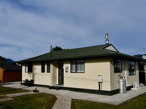 3293 Karamea Highway, Karamea