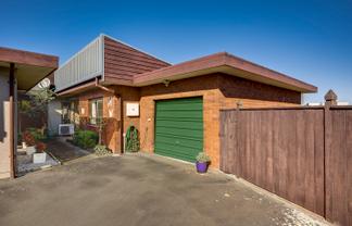 4/92 Guppy Road, Greenmeadows