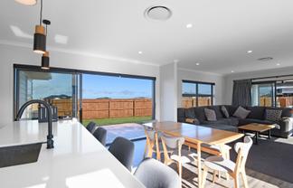4 Rosemount Road, Waverley