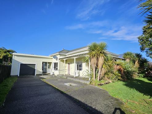 19 Palmerston Street, Greymouth