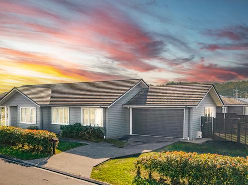 5 Aro Mato Place, Huapai