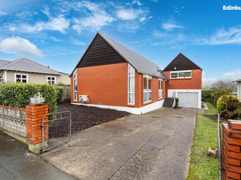 102 Kenmure Road, Belleknowes
