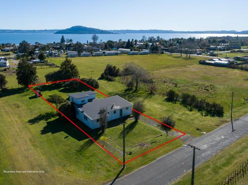 13 Middleton Road, Hannahs Bay