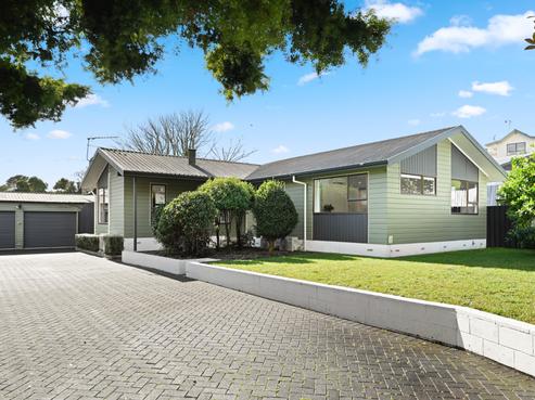 11 Camden Place, Pukete