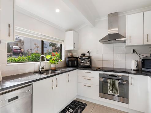 48B Cortina Avenue, Johnsonville