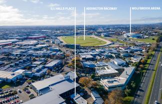 Centrally Located Tradies Unit