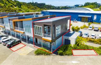 MODERN LIVE/WORK SPACE IN ALBANY
