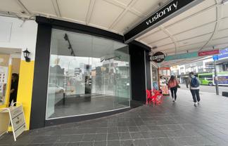 High Visibility Retail on Broadway