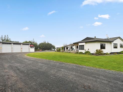 1983 Orini Road, Whitikahu