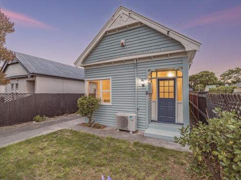 17 Manning Place, Woolston