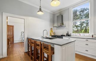 1274 East Coast Road, Redvale