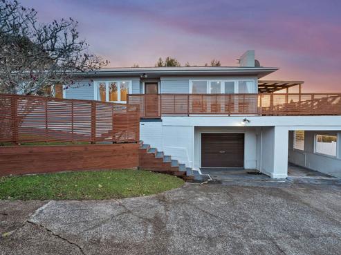 1/227 Wairau Road, Totara Vale