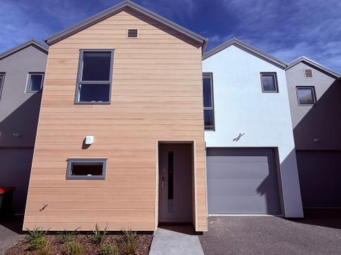 112B Edgeware Road, Saint Albans