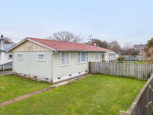 77 Iorns Street North, Masterton