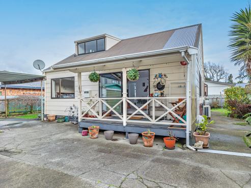 196A Bartholomew Road, Levin