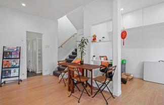 Office with Character and Flexibility