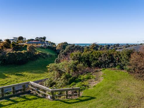 9 Moana Crescent, Blagdon