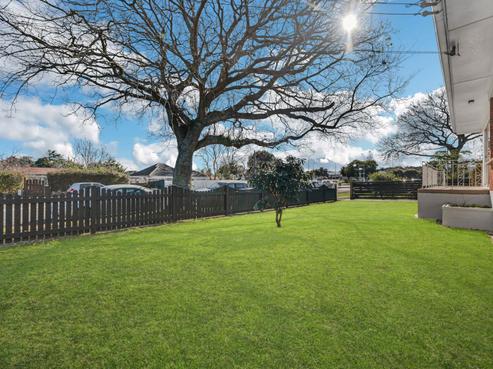 1/2 Lupton Road, Manurewa