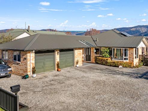 13 Barry Avenue, Cromwell