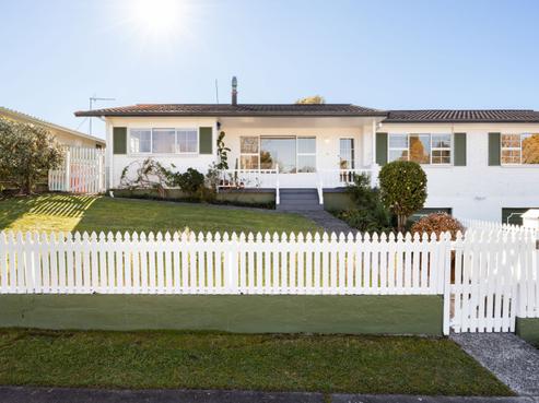 38A Howell Avenue, Riverlea