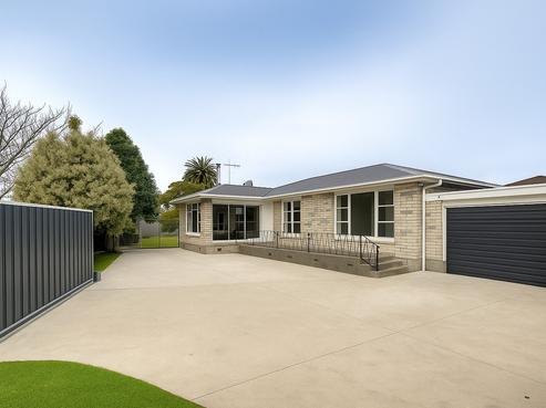 1 James Foley Avenue, Pirimai