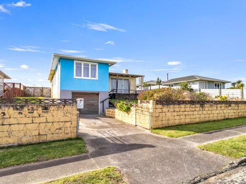 112 Matai Street, Castlecliff