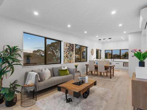935 Whangaparaoa Road, Manly