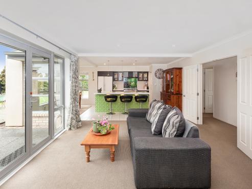 30 Oak Tree Lane, Rolleston